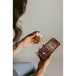 Nomad Modern Leather Case Airpods 4/ 5 English Tan-C -  Θήκες στο Twiinshop