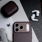 Decoded Leather AirCase Pro for AirPods Pro 3 Chocolate -  Θήκες στο Twiinshop